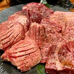 八重洲の三階 - 