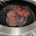 Yakiniku Juujuu Karubi - 