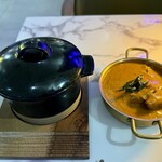 Sky Bar & PK Restaurant - チェッティナード チキンカレー (Chettinad Chicken) 16.00 UKポンド、ライス (Steamed Rice) 6.00 UKポンド
      2024年1月2日