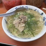 元祖ラーメン長浜家 - ラーメン（麺カタ、スープこってり）