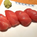 Museigen Nomi Houdai Koshitsu Izakaya Yottekiya - まぐろのお寿司