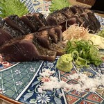 Warayakiya Ryouma Doujou - 名物の鰹の藁焼き