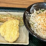 はなまるうどん - 料理写真:年越しそば→年明けうどん＋ちく天玉天鶏天