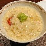 馳走 啐啄一十  - 【写真②】京湯葉とずわい蟹(鳥取県)の東寺煮