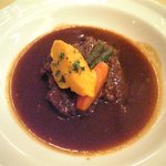 キャフェ＆ヴァン・シェ松尾 - 牛肉の赤ワイン煮