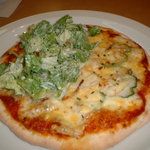 六花亭 帯広本店 - ピザはハーフ＆ハーフ可能です