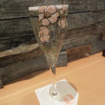 新宿割烹 中嶋 - スパーリングワインをグラスで。