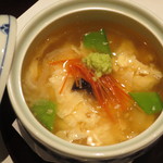 新宿割烹 中嶋 - 蒸物です。中には雑穀も入ってます。