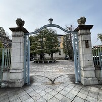 FRENCH LE CHENE - 門構え
