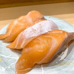 大河すし - 特上サーモン三昧 770円