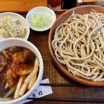 矢打 - 鴨汁蕎麦と左上はちくわの磯辺揚げ。