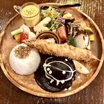 Kyou To Re Toro Youshoku Rokavo - ハンバーグ＆フライ前菜サラダプレート(有頭海老フライ)