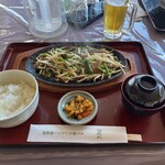 大千葉カントリークラブ レストラン - レバニラ炒め定食