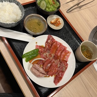 溶岩焼肉 徳志満 - 料理写真: