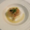 Ripaille - 料理写真:⚪︎ 帆立とつぶ貝のソテ
パプリカのピューレ、肝の出汁を使ったソース。