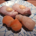 Zenseki Koshitsu Sushiya Harenohi - ハマチチーズ炙り・帆立炙り