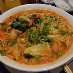 ネパール民族料理 アーガン - 野菜たっぷりスープヌードル 660円