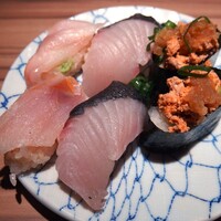 全席個室 鮨やハレの日 大宮東口駅前店 - 季節の握り、ホッケの昆布〆・寒鰆の炙り・あん肝ポン酢