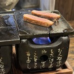 牛かつもと村 - 牛カツ焼いてるところ