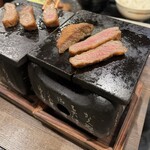 牛かつもと村 - 牛カツは焼いて食べます