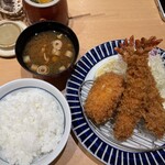 Atsugiri Tonkatsu Yoshihira - チーズの豆乳コロッケと海老フライ膳1,749円