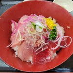 みなと市場 小松鮪専門店 - ◆「海鮮みんな丼」