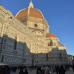 Bar Jolly Caffé - 誰でも知ってる花の聖母マリア大聖堂は30年前から何も変わっていません