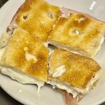 Bar Jolly Caffé - パニーニを焼いてくれてサービスでくれました　ありがとうございます！