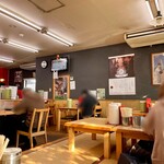 拉麺男 - 店内