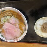 Aomori Taishouken - 煮干し中華そば　サービスそぼろライス