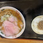 青森大勝軒 - 煮干し中華そば　サービスそぼろライス