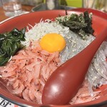 Dorome - 桜えび しらす3食丼