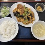 Chuukaryouri Touin - 豚肉と豆腐のピリ辛炒め(日替定食)