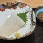 夕凪 - スルメイカ 刺身 （肝醤油で。１人前の半分）　４５０円　(2024/01)