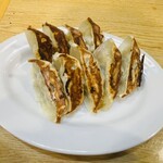 餃子ノ酒場 太陽ホエール - 