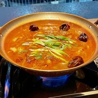 酒と女と鶏と麺 - 麻辣タッカンマリ 朱鍋