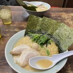 横浜家系ラーメン 魂心家 大阪高槻店 - 