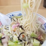 長崎亭 - 麺は中太ストーレート
