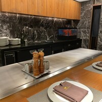 神戸プレジール 本店 - L字の鉄板