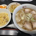 喜多方ラーメン 坂内   - 