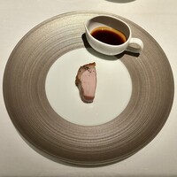 ラ・ロカンダ ザ・リッツ・カールトン京都 - 幸福ポークの炭火焼き（150g） ¥6,800