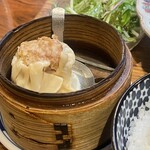 CHINA 進 - もち豚焼売、名物のようです