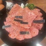 焼肉 静龍苑 - ロースやカルビの盛り合わせ