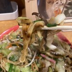 海猫屋 - 太麺は本場の麺と同じ感じがします