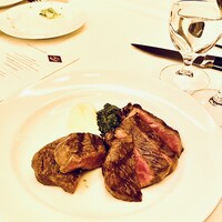 ベンジャミンステーキハウス 京都 - フィレミニヨンと京都肉の盛り合わせ