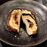 湯島天神下 すし初 - 焼きしいたけ