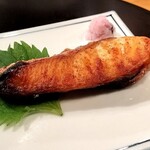 湯島天神下 すし初 - 信州サーモン