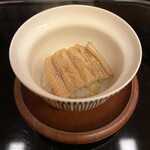 山玄茶 - お凌ぎの栗おこわと煮穴子の飯蒸し。ふんわりした穴子が絶品です！