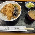 天笠 - ランチ天丼。900円！