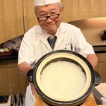 Sangencha - 大将ご自慢の故郷のお米が新米で炊きあがりました♥️ 滋賀県日野町の近江米を信楽焼の土鍋で炊きます。